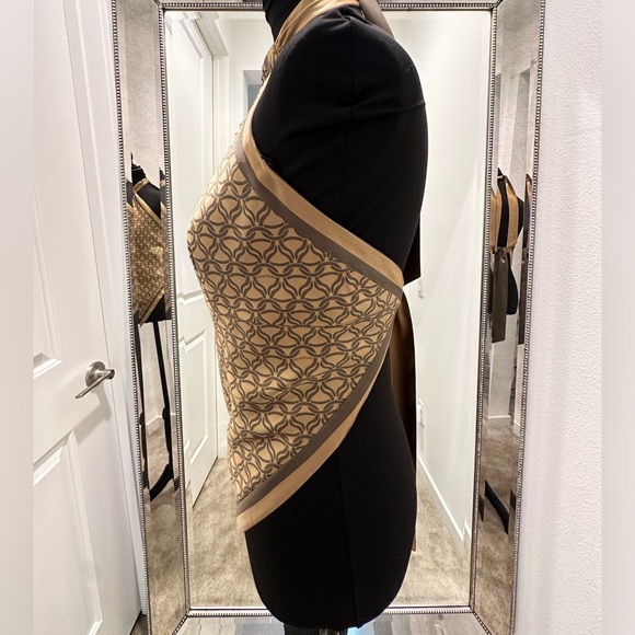 Bebe, reversible silk halter top - Picture 3 of 5